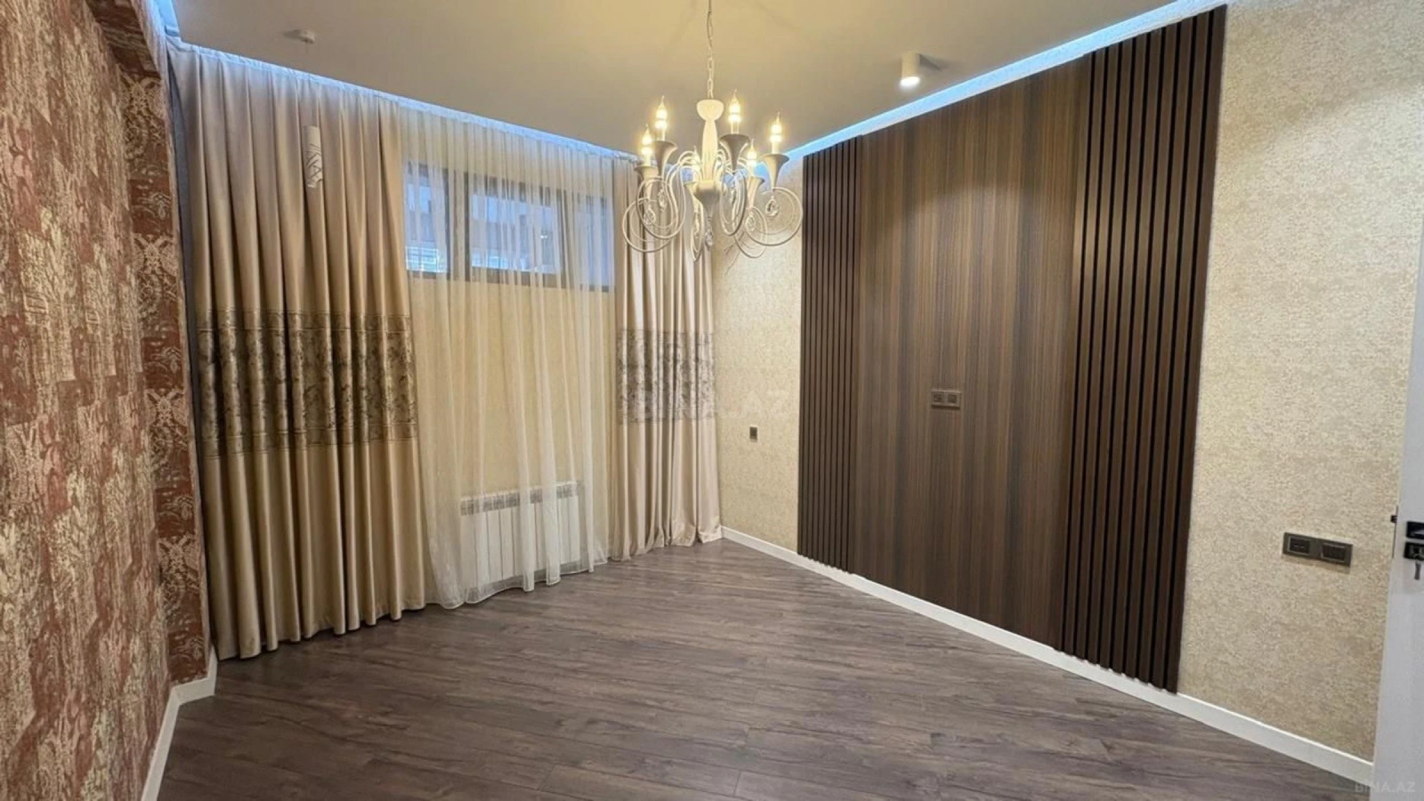Satılır 2 otaqlı mənzil 65 m²