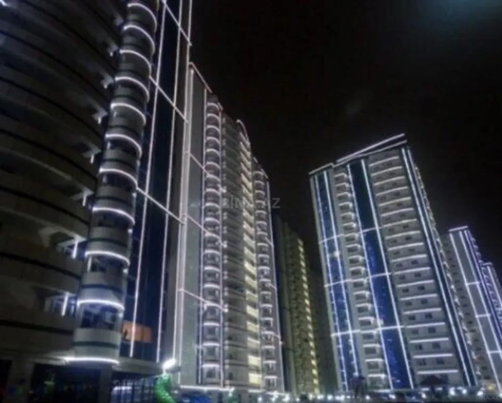 Kirayə verilir 2 otaqlı mənzil 92 m²