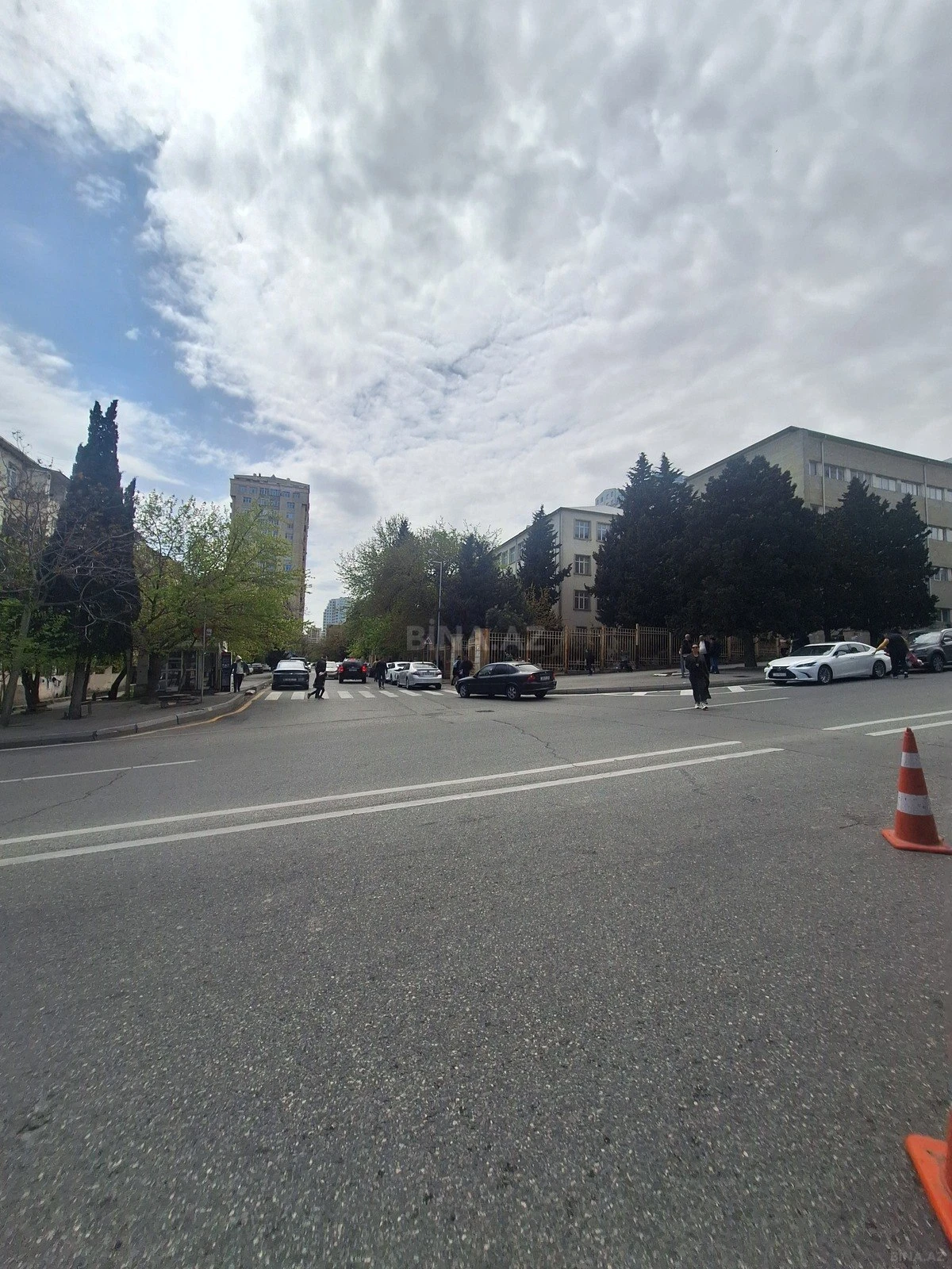 Satılır 2 otaqlı mənzil 56 m²