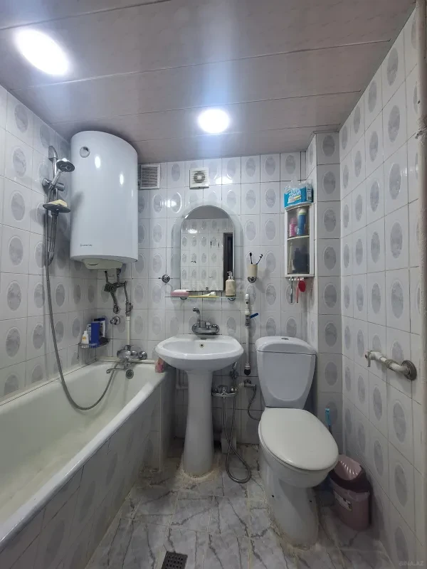 Satılır 2 otaqlı mənzil 56 m²