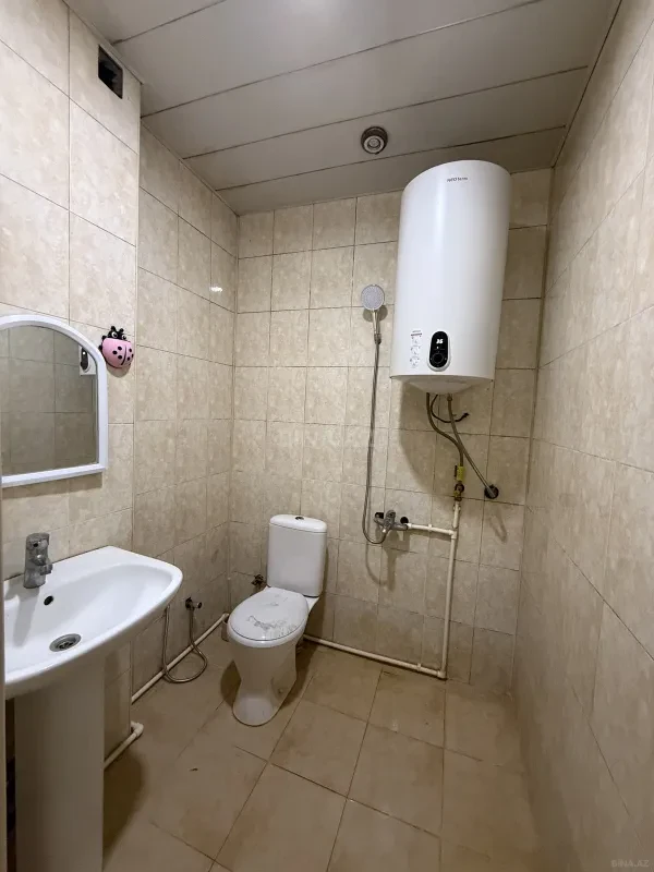 Kirayə verilir 2 otaqlı mənzil 65 m²