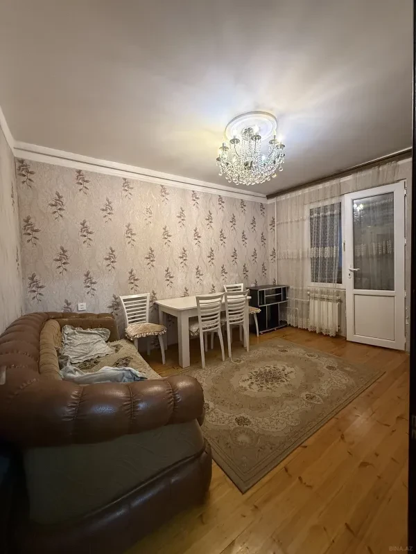 Kirayə verilir 2 otaqlı mənzil 65 m²
