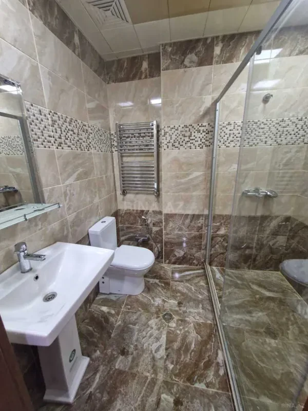 Kirayə verilir 2 otaqlı mənzil 72 m²