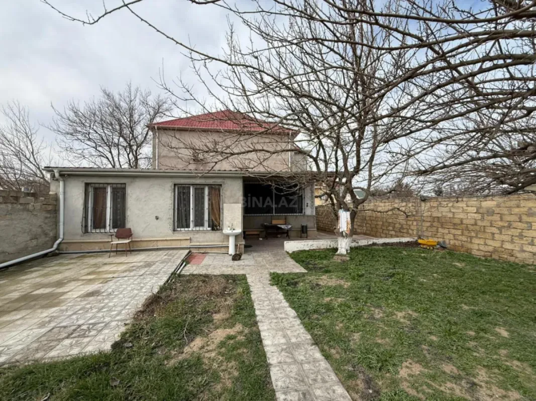 Satılır 6 otaqlı həyət evi 250 m²