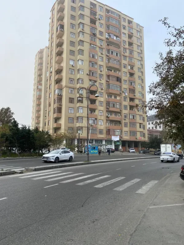 Satılır 1 otaqlı mənzil 68 m²