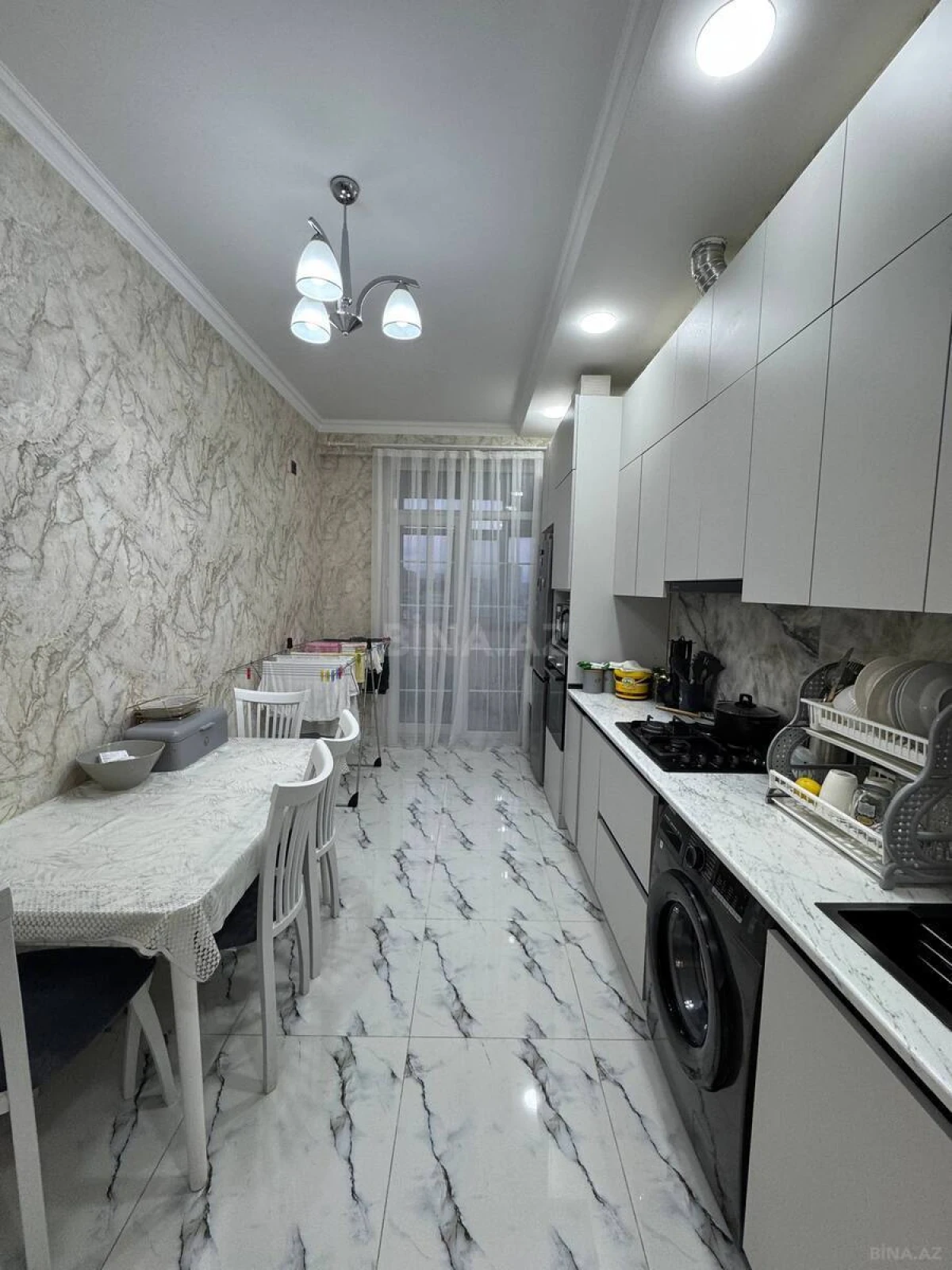 Satılır 2 otaqlı mənzil 100 m²