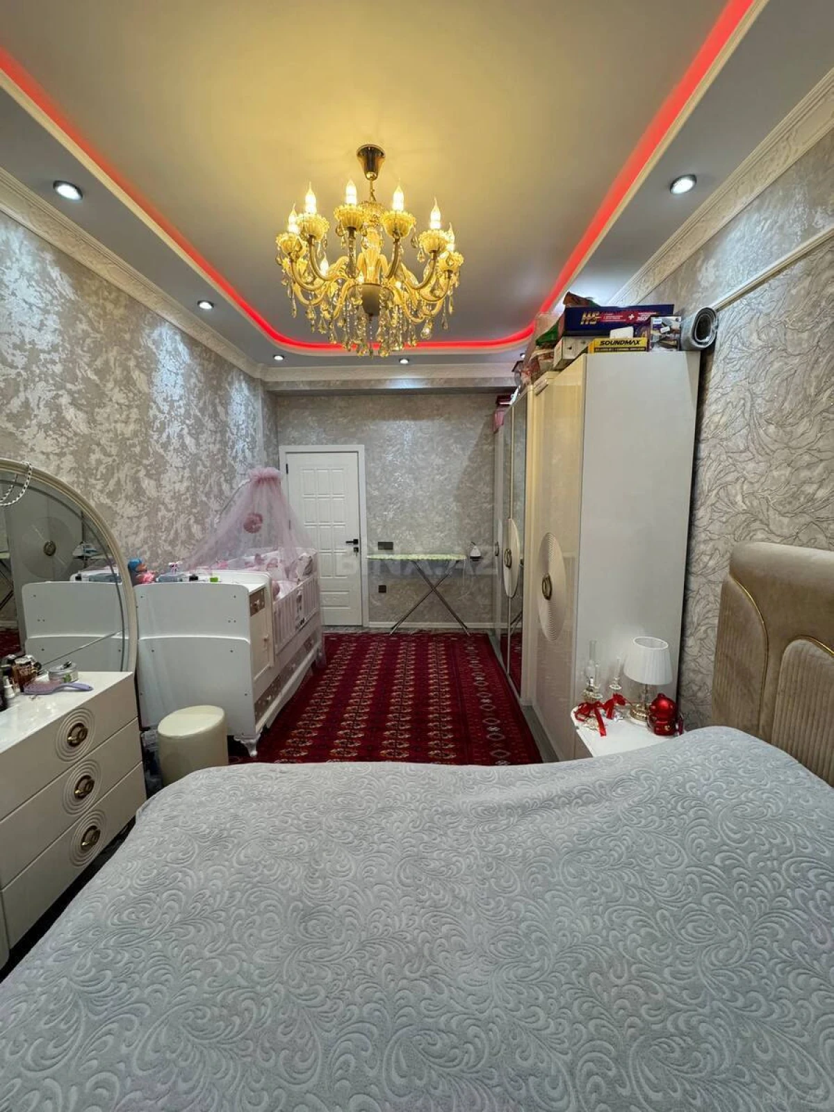 Satılır 2 otaqlı mənzil 100 m²