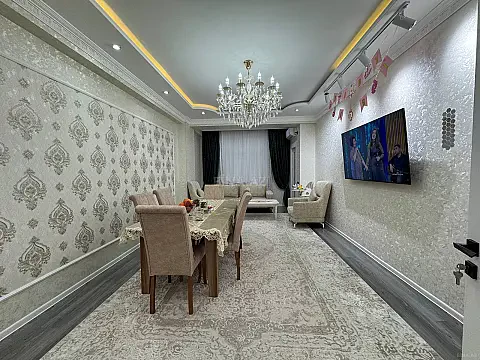 Satılır 2 otaqlı mənzil 100 m²