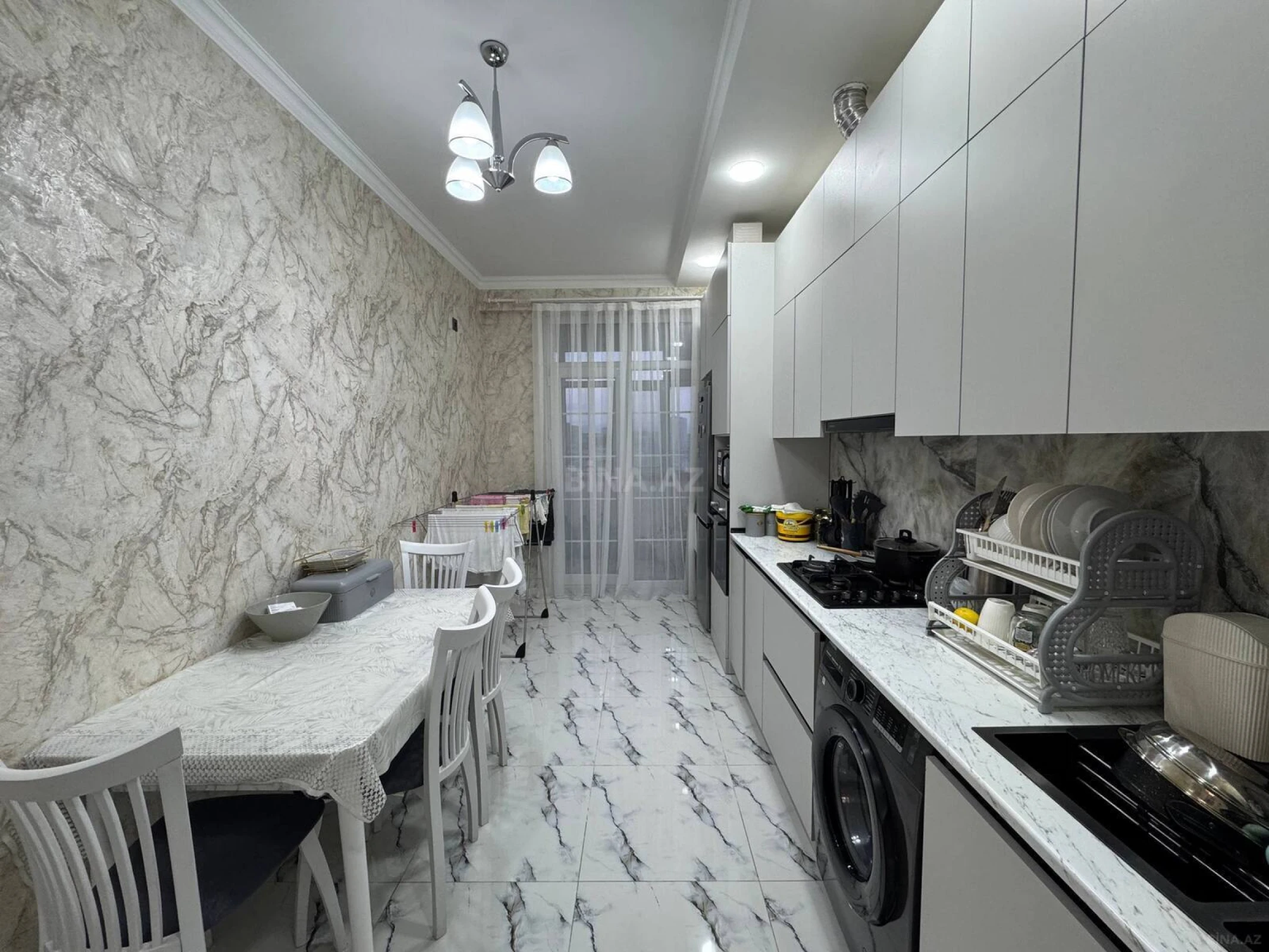Satılır 2 otaqlı mənzil 100 m²