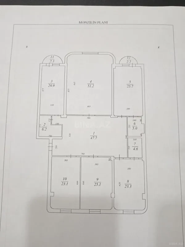 Satılır 5 otaqlı mənzil 260 m²