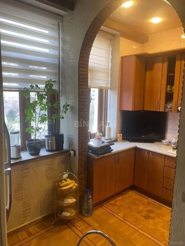 Satılır 2 otaqlı mənzil 70 m²