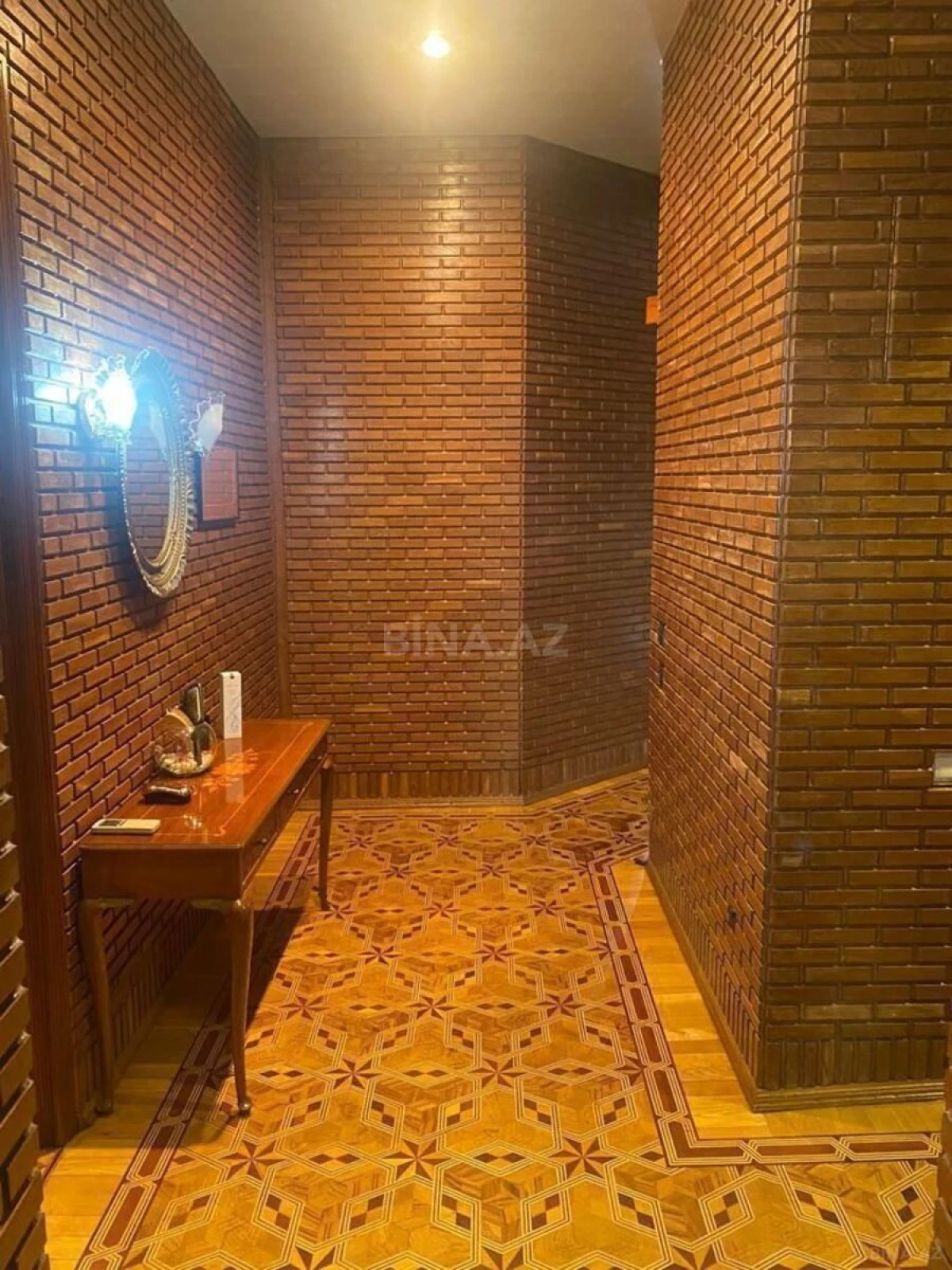 Satılır 2 otaqlı mənzil 70 m²