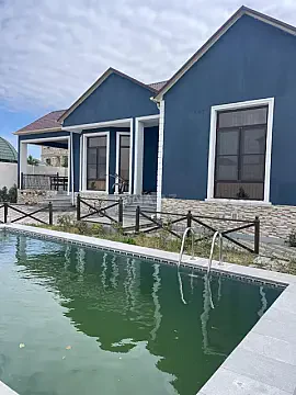 Satılır 4 otaqlı həyət evi 200 m²