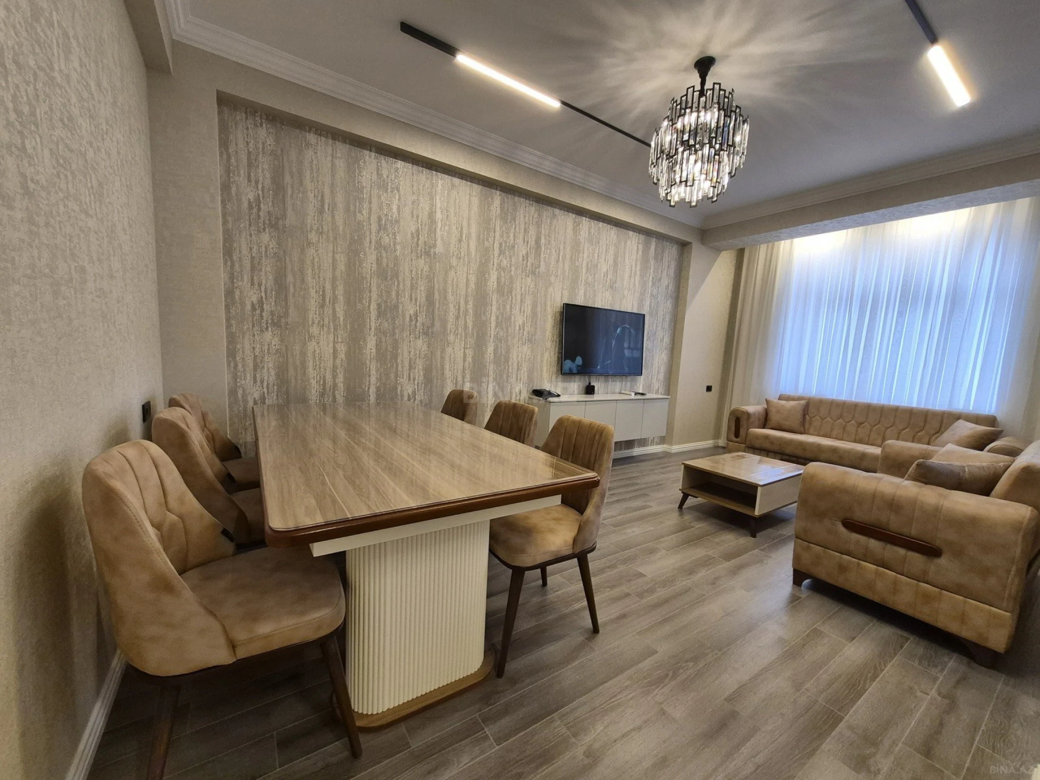 Kirayə verilir 2 otaqlı mənzil 60 m²