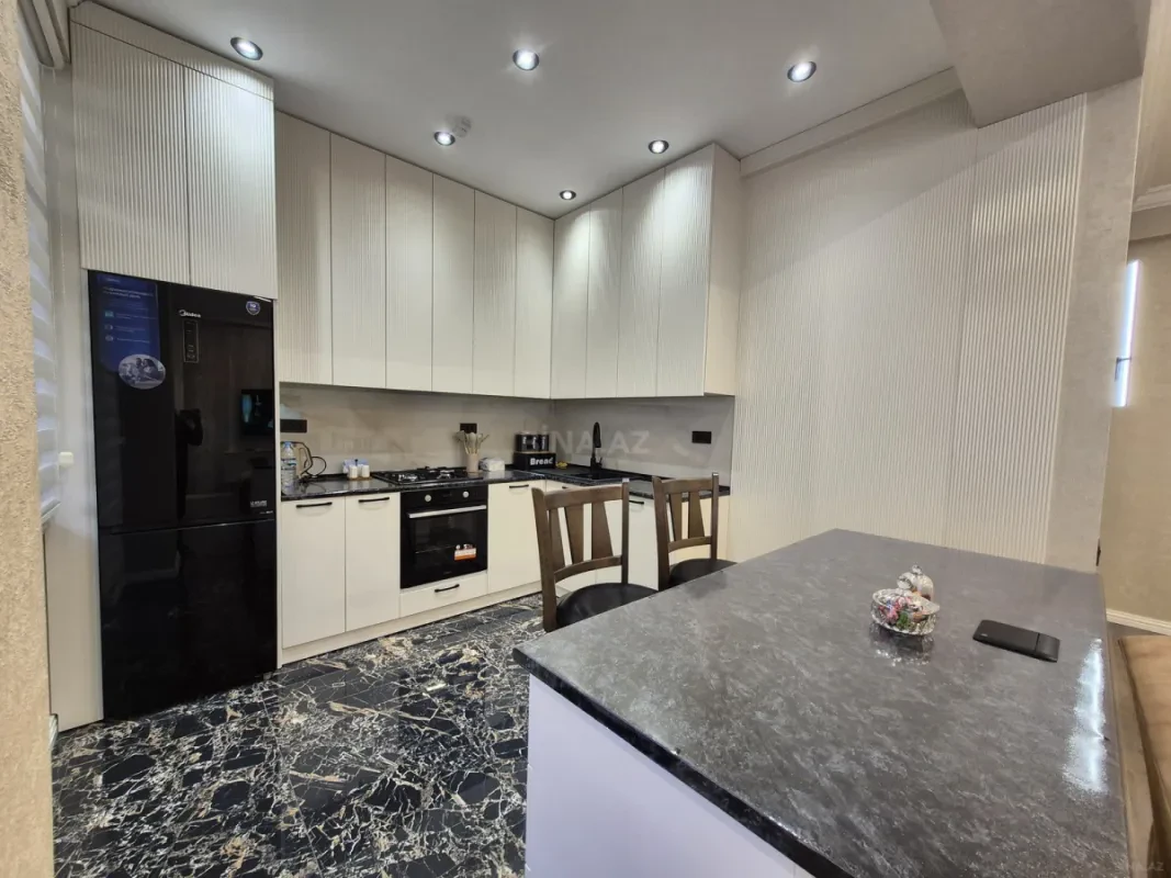 Kirayə verilir 2 otaqlı mənzil 60 m²