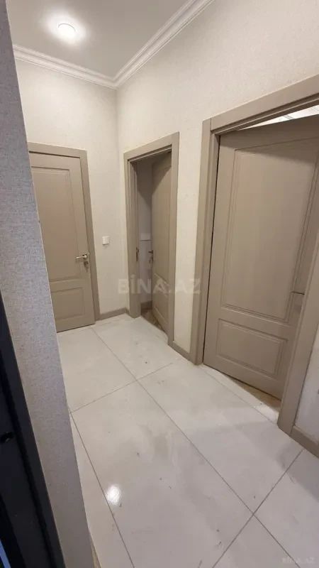 Kirayə verilir 2 otaqlı mənzil 68 m²
