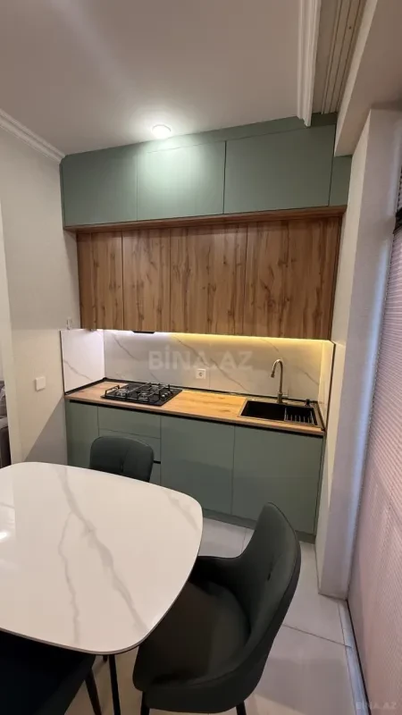Kirayə verilir 2 otaqlı mənzil 68 m²