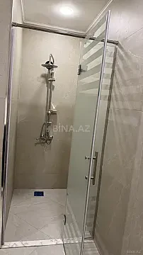 Kirayə verilir 2 otaqlı mənzil 68 m²