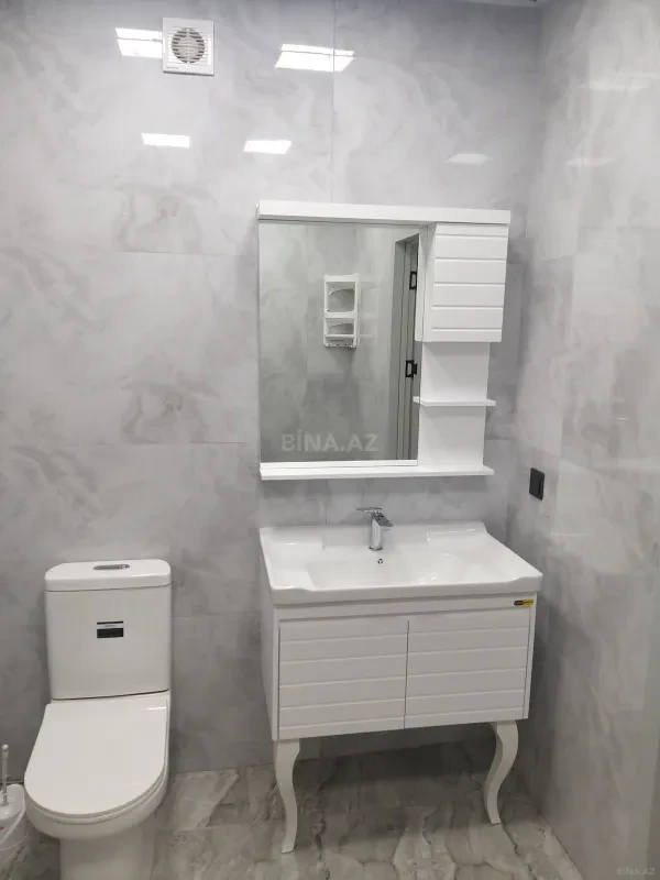 Kirayə verilir 2 otaqlı mənzil 60 m²