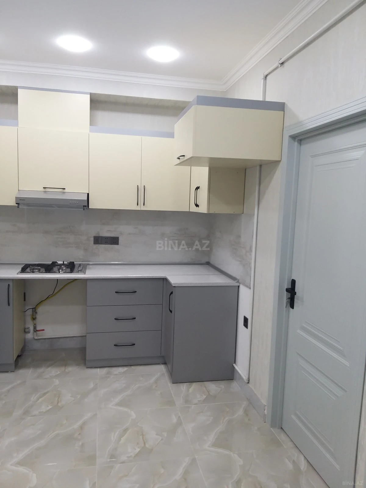 Kirayə verilir 2 otaqlı mənzil 60 m²
