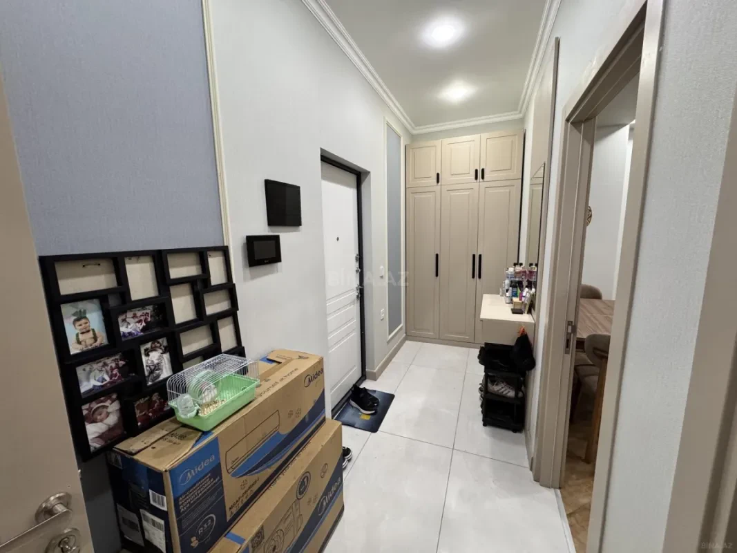 Satılır 2 otaqlı mənzil 68 m²