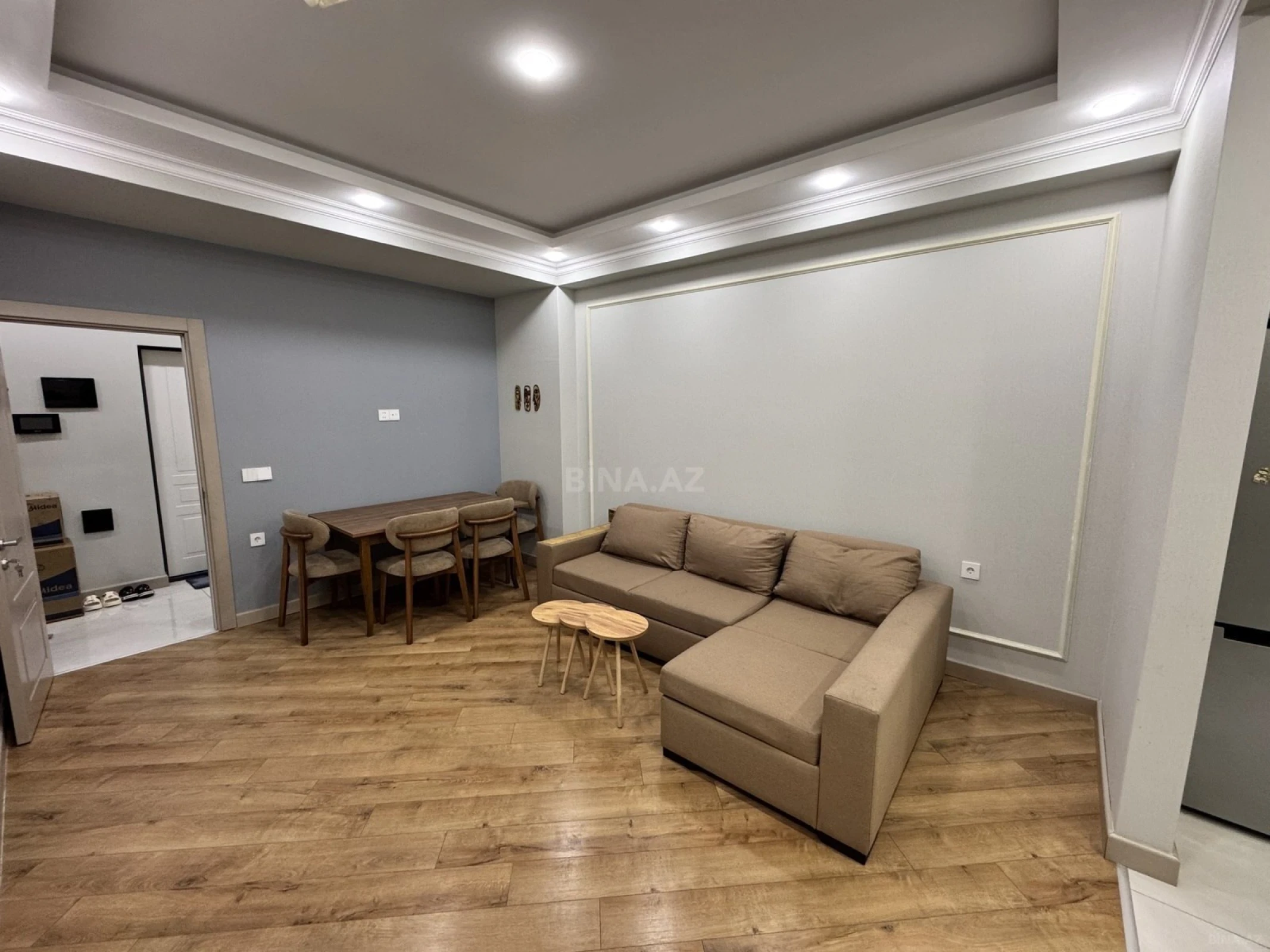 Satılır 2 otaqlı mənzil 68 m²