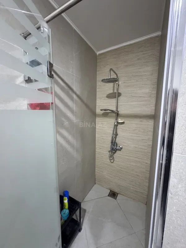 Satılır 2 otaqlı mənzil 68 m²