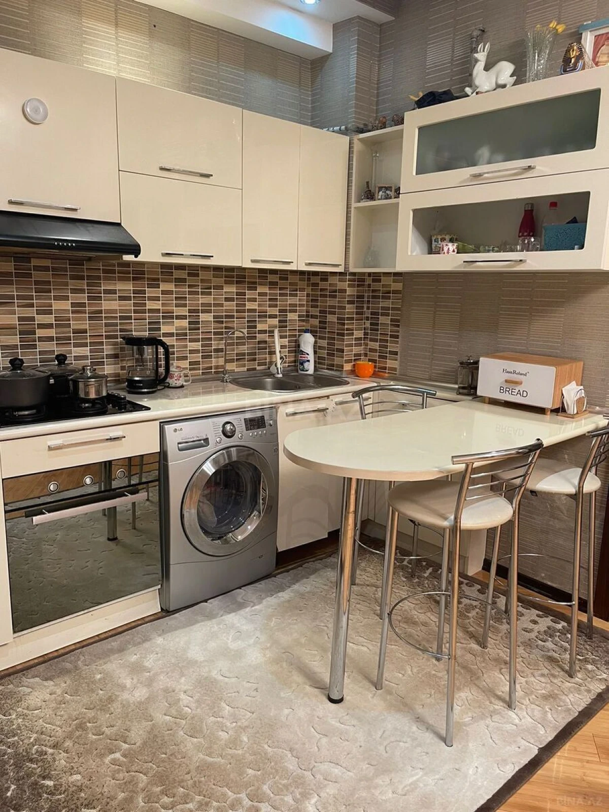 Kirayə verilir 3 otaqlı mənzil 120 m²
