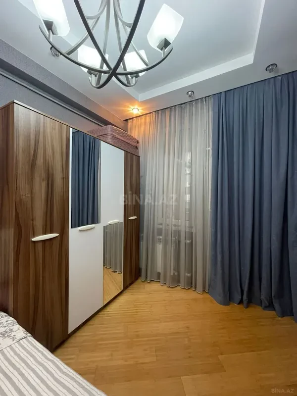 Kirayə verilir 3 otaqlı mənzil 120 m²
