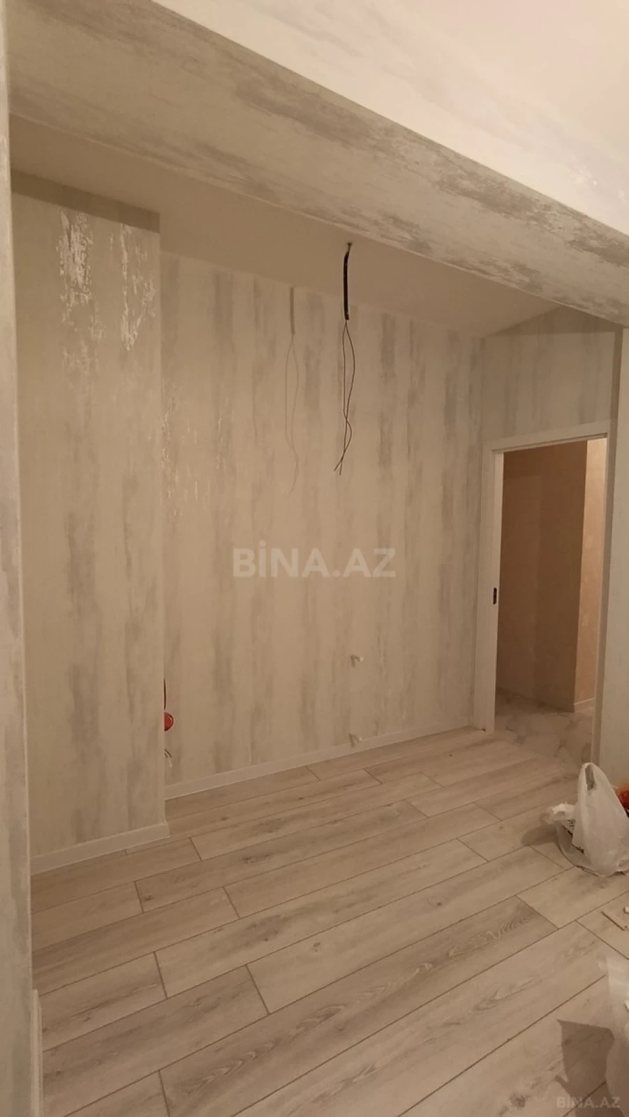 Satılır 3 otaqlı mənzil 82 m²