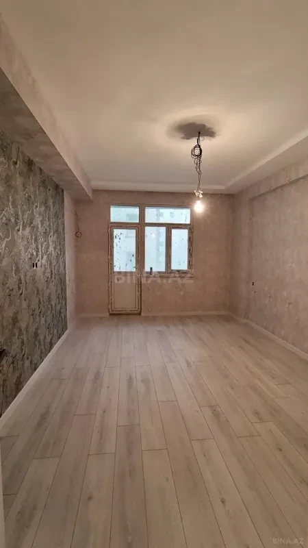 Satılır 3 otaqlı mənzil 82 m²