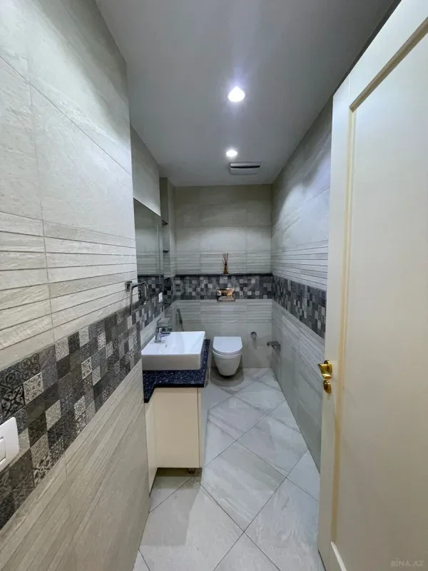 Kirayə verilir 4 otaqlı mənzil 190 m²