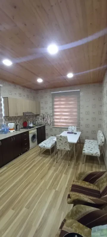 Satılır 4 otaqlı həyət evi 190 m²