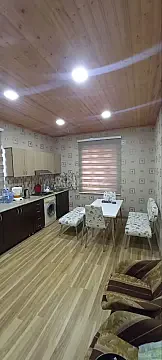 Satılır 4 otaqlı həyət evi 190 m²