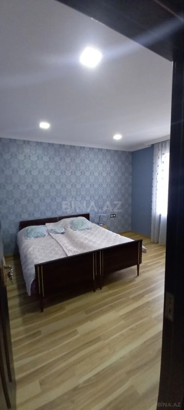 Satılır 4 otaqlı həyət evi 190 m²