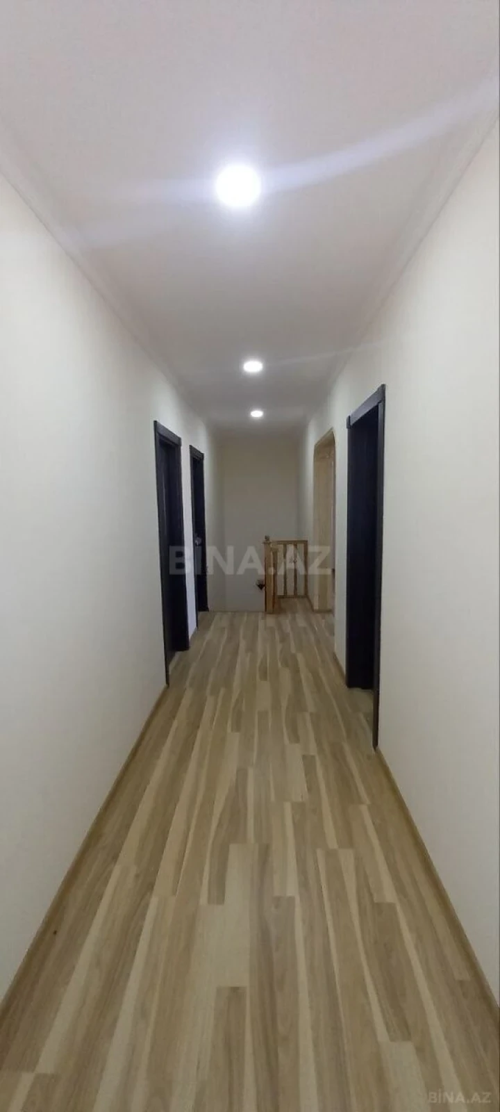Satılır 4 otaqlı həyət evi 190 m²