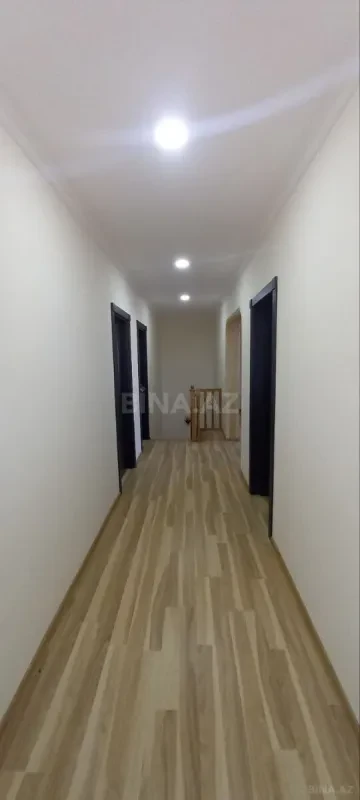 Satılır 4 otaqlı həyət evi 190 m²