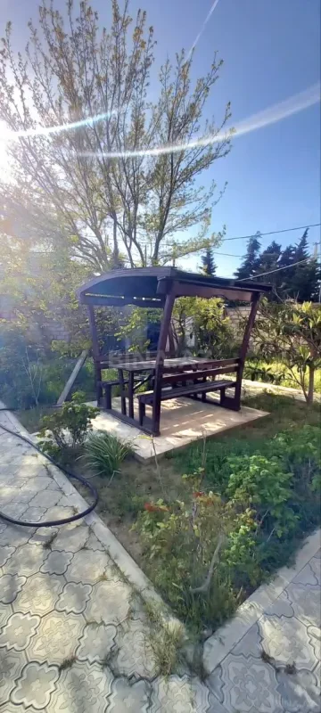 Satılır 4 otaqlı həyət evi 190 m²