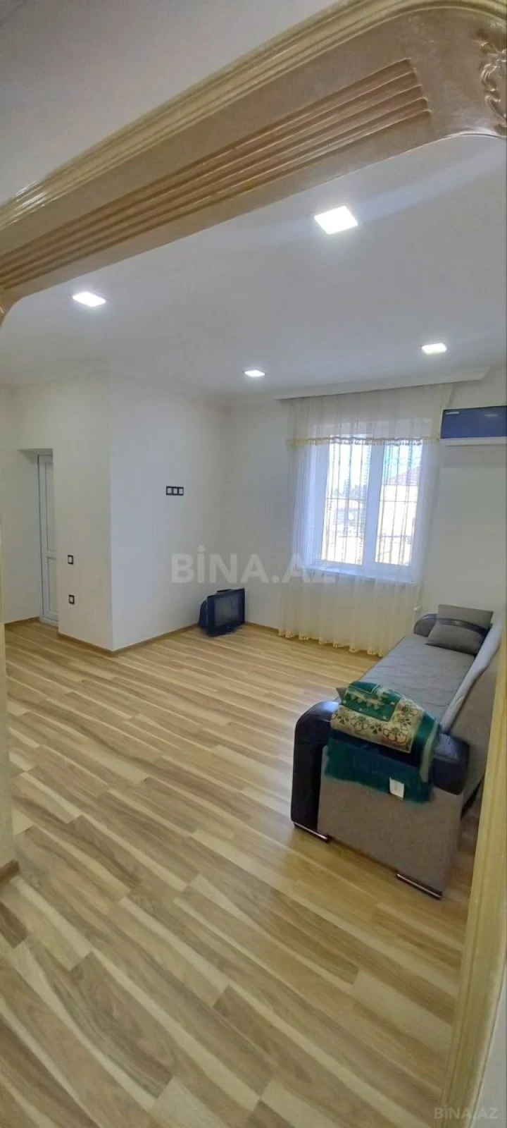 Satılır 4 otaqlı həyət evi 190 m²