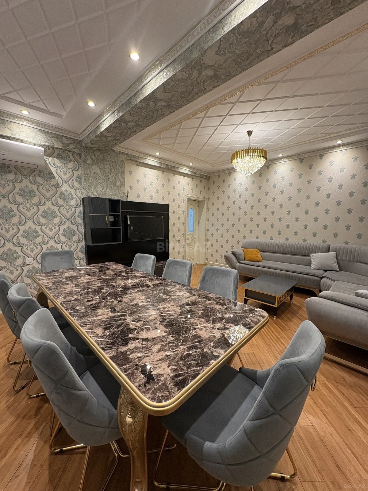 Kirayə verilir 3 otaqlı mənzil 119.5 m²
