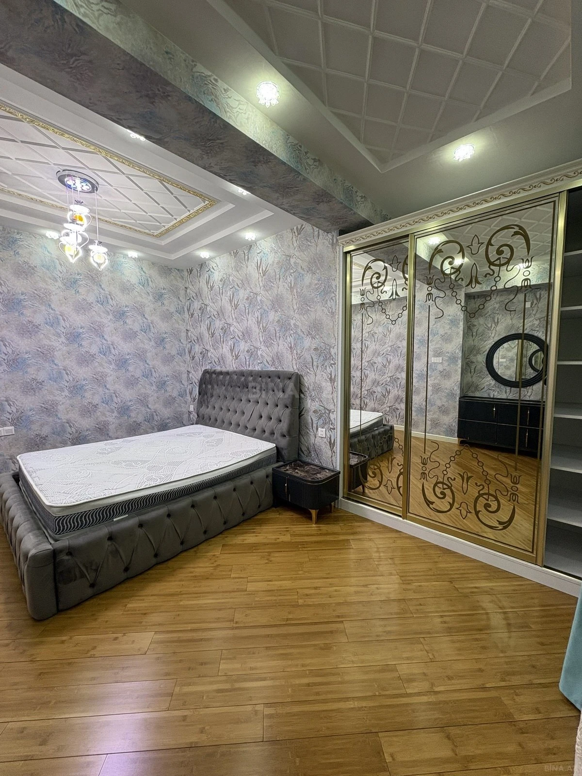 Kirayə verilir 3 otaqlı mənzil 119.5 m²