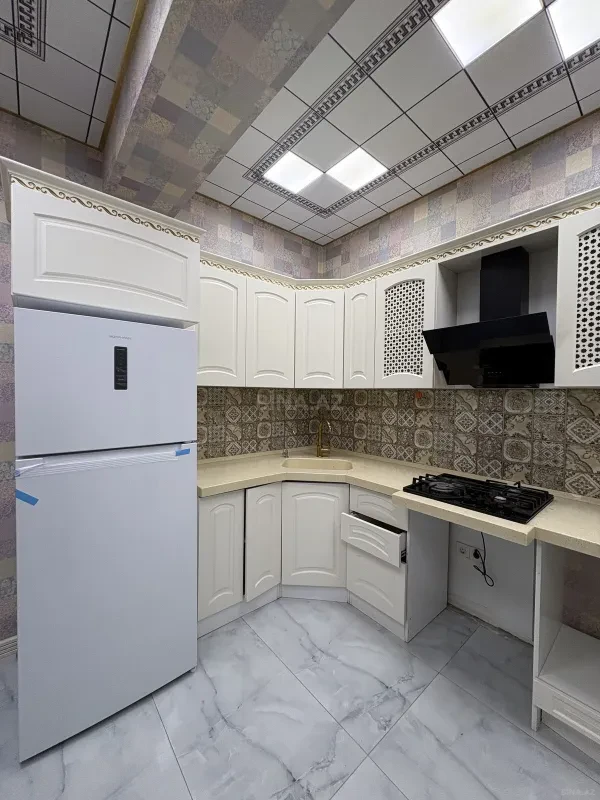 Kirayə verilir 3 otaqlı mənzil 119.5 m²