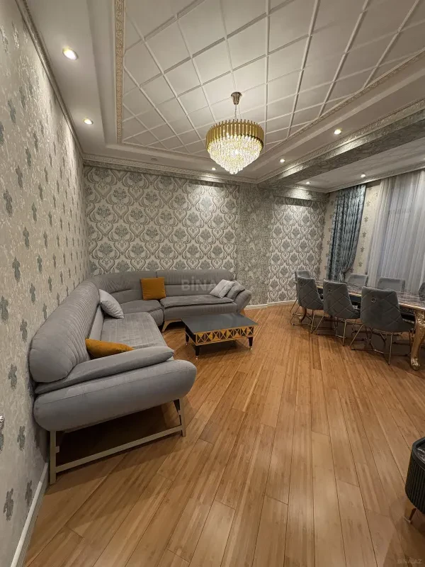Kirayə verilir 3 otaqlı mənzil 119.5 m²