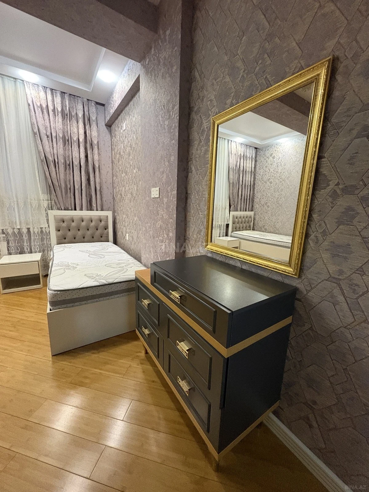 Kirayə verilir 3 otaqlı mənzil 119.5 m²