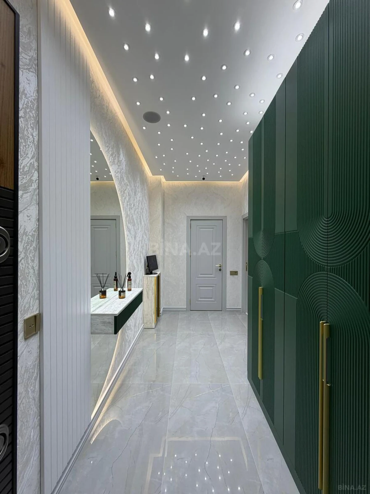 Satılır 2 otaqlı mənzil 55 m²
