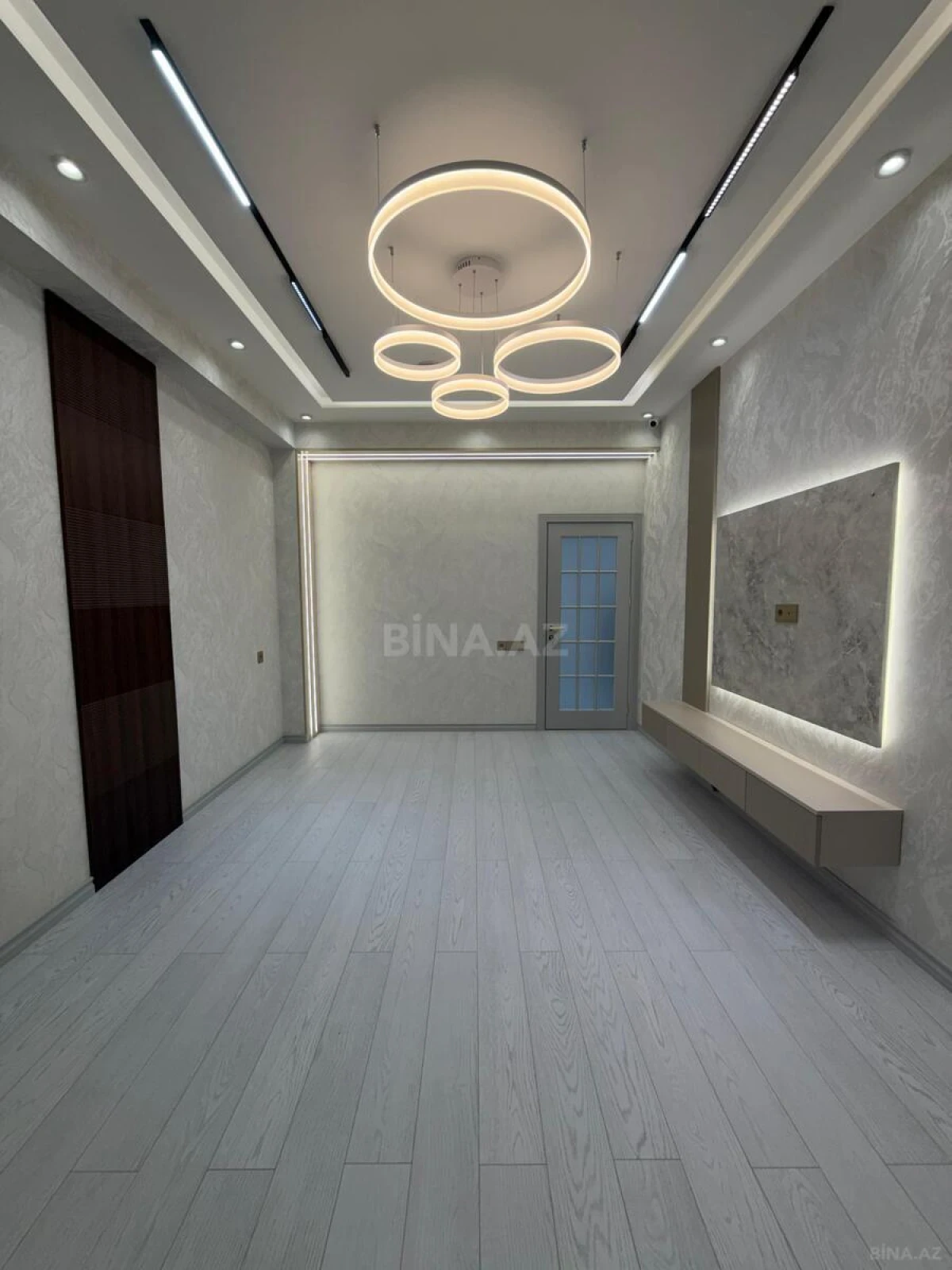 Satılır 2 otaqlı mənzil 55 m²
