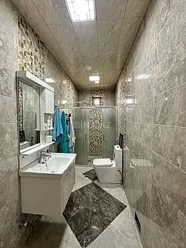 Satılır 10 otaqlı həyət evi 161.2 m²