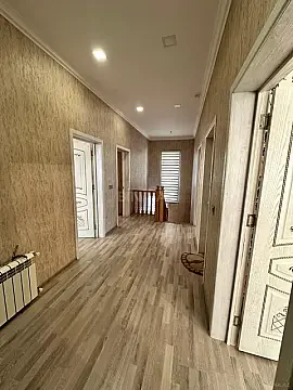 Satılır 10 otaqlı həyət evi 161.2 m²