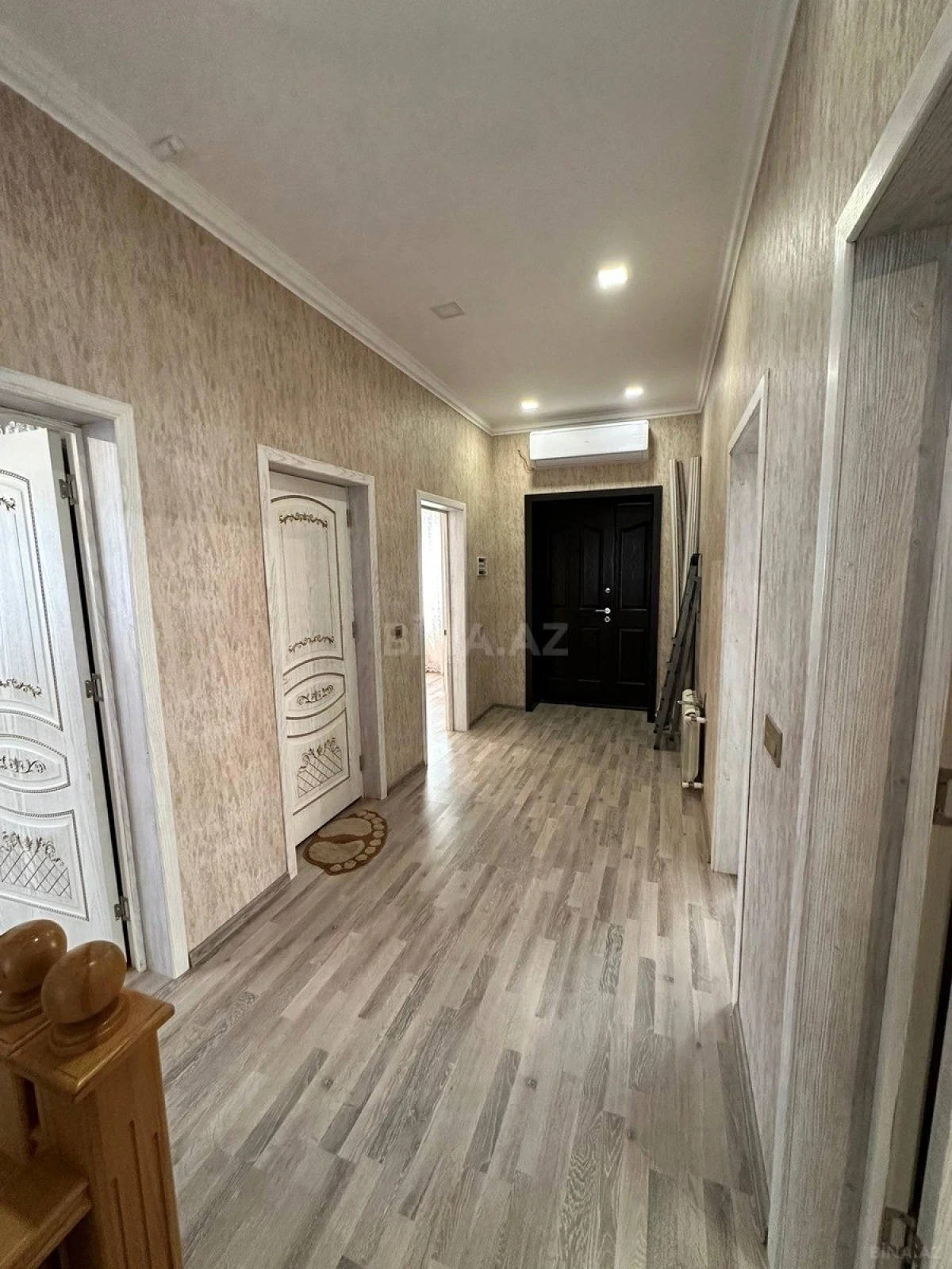 Satılır 10 otaqlı həyət evi 161.2 m²