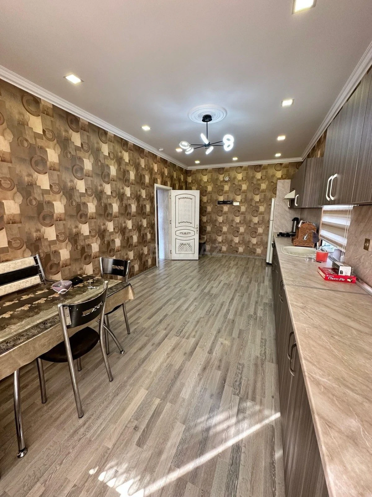Satılır 10 otaqlı həyət evi 161.2 m²